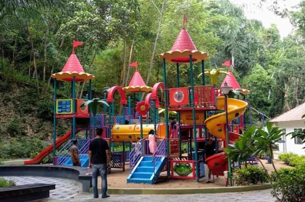 akkulam tourist village 1