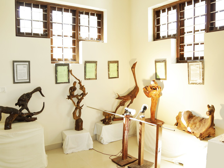 bay island driftwood museum 1