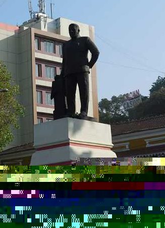 bhausaheb dhamankar statue
