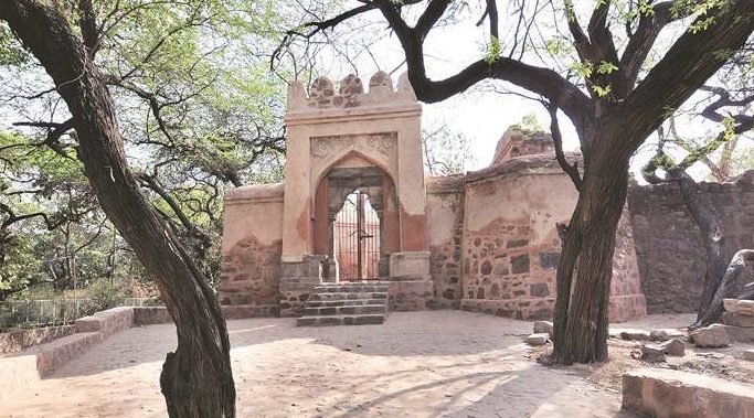 bhuli bhatiyari ka mahal