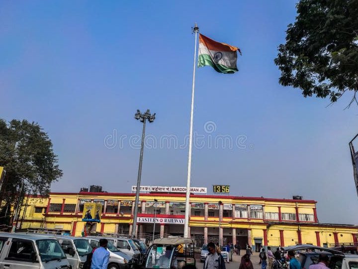burdwan station national flag