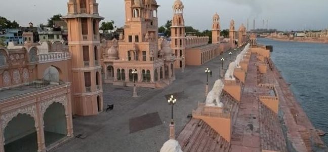 chambal river front east