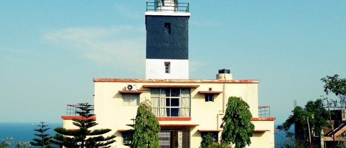 dolphins nose lighthouse