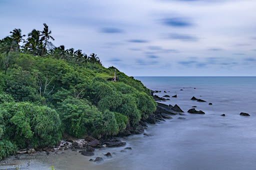 MEENKUNNU BEACH