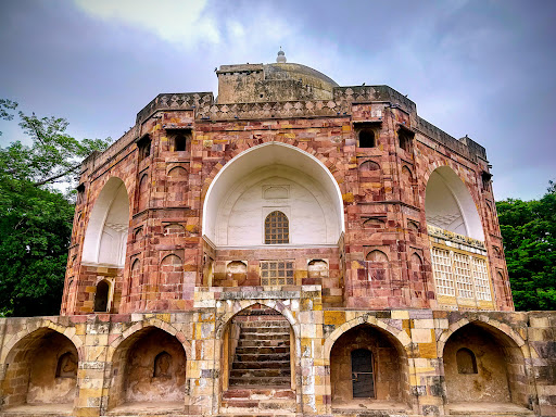 Meer Nawab Shah Saiyed Qutubuddin Tomb