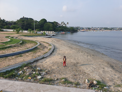 Thangassery Breakwater Tourism