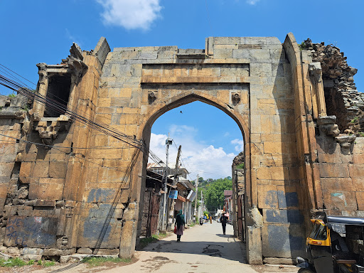 Sangeen darwaza
