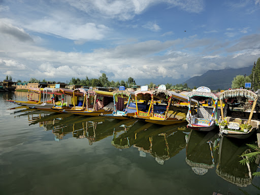 Dal Lake, Ghat Number 1