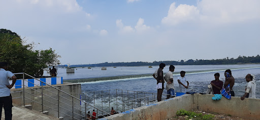 Public Park Thadupanai