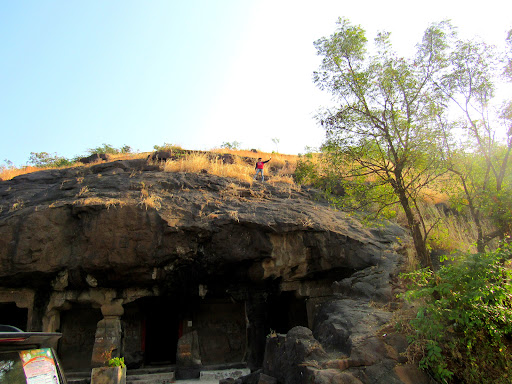Lonad caves