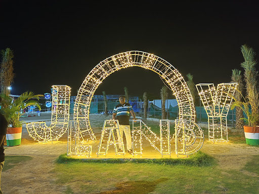 Pondy Marinaa
