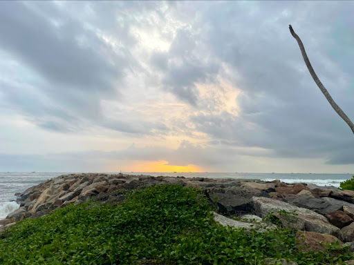 Ayiramthai beach