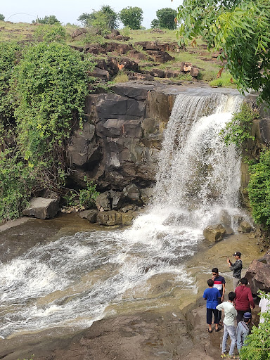 Gigaon waterfalls
