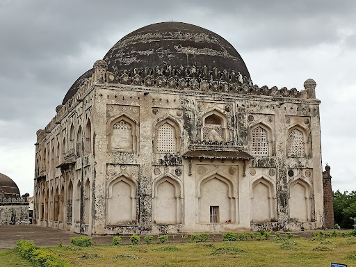 Haft Gumbad