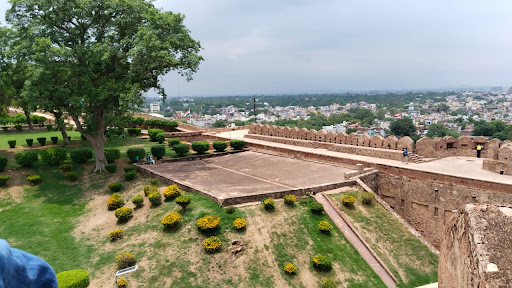 Jhansi Fort Park