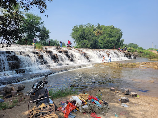 Hanumantharayankottai falls