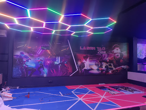 Fun zone eat and play