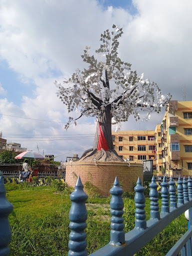 Peepal Tree Statue