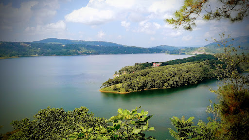 Umiam Lake Viewpoint