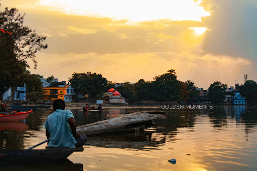 Lakha Banjara Lake