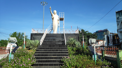 Indira Gandhi Statue