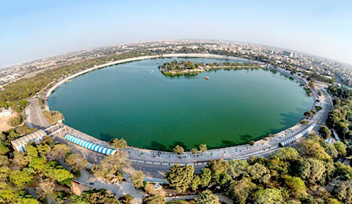 Kankaria Theme Park