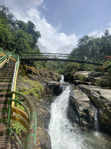 Keralamkundu Waterfalls