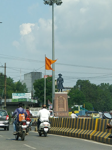 Maharaja Yashwant Rao Statue