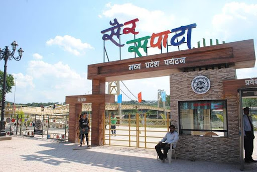 Sair Sapata, Bhopal