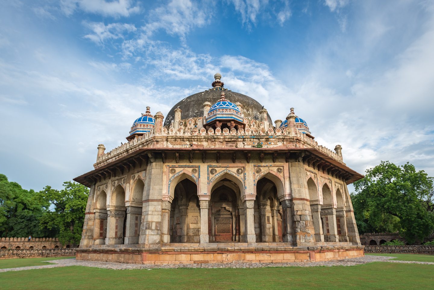 isa khans tomb delhi 1