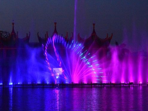 laser show and musical fountain 1