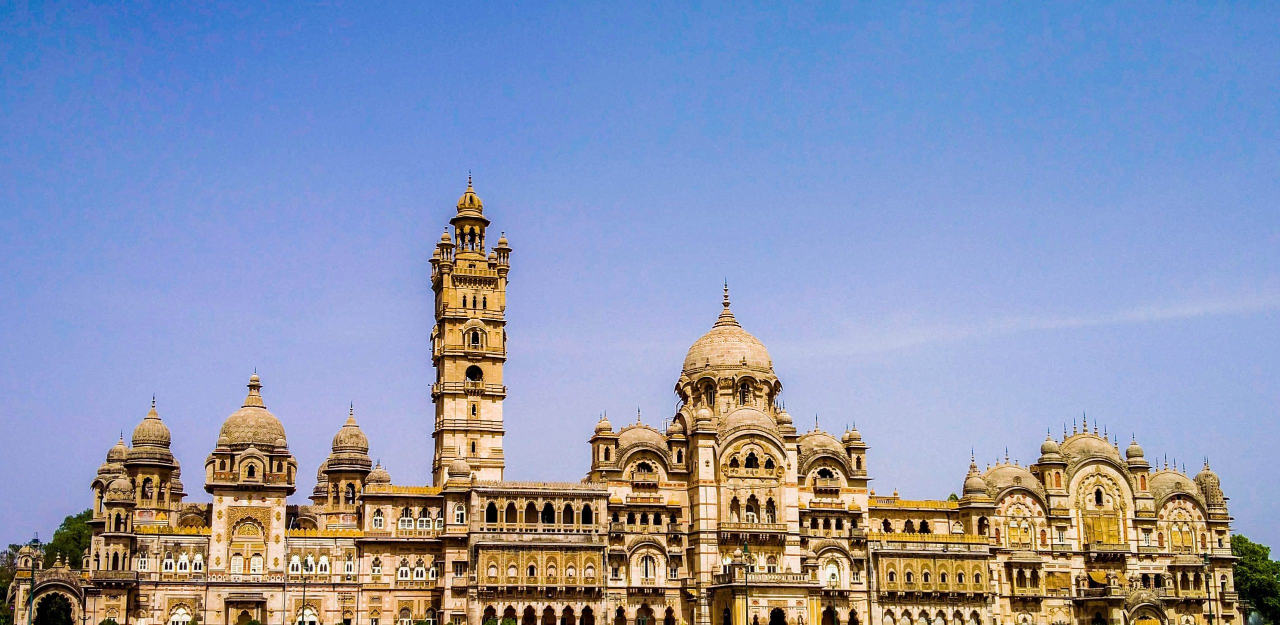 laxmi vilas palace scaled