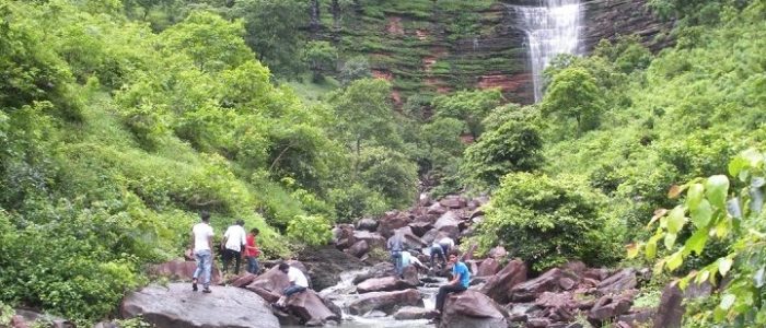 nidan water fall katangi