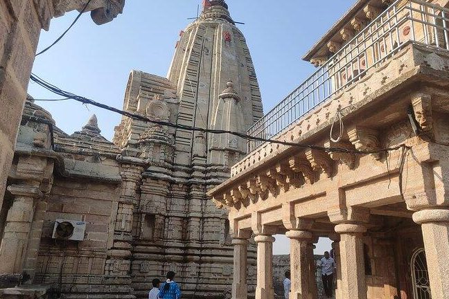 palace of gond king deogad fort