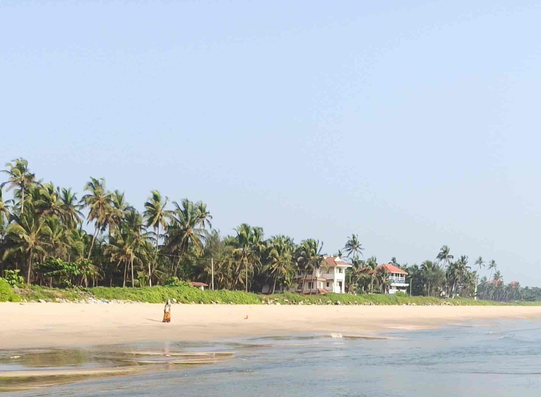 palliyamoola beach