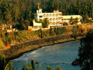 sree panonneri temple pond