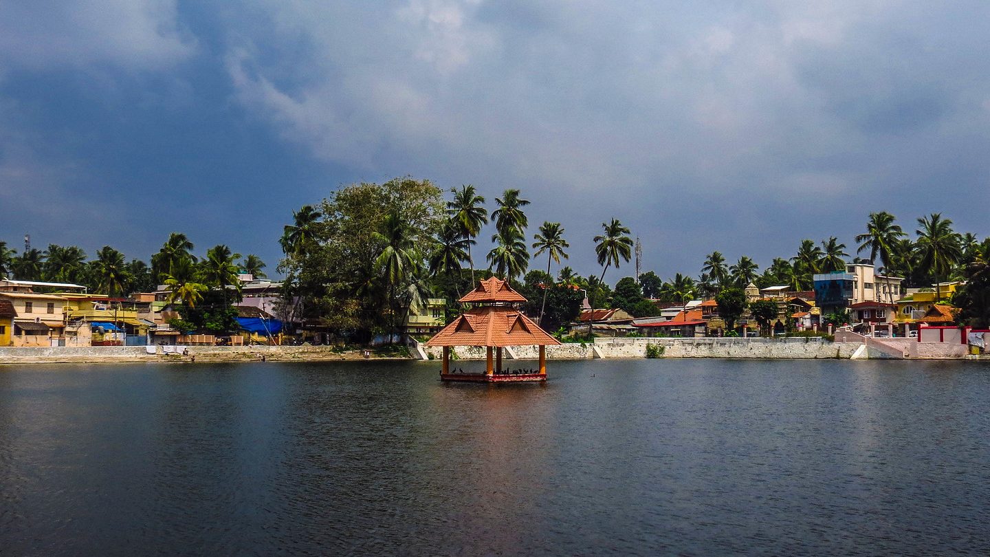 sreevaraham temple pond 1
