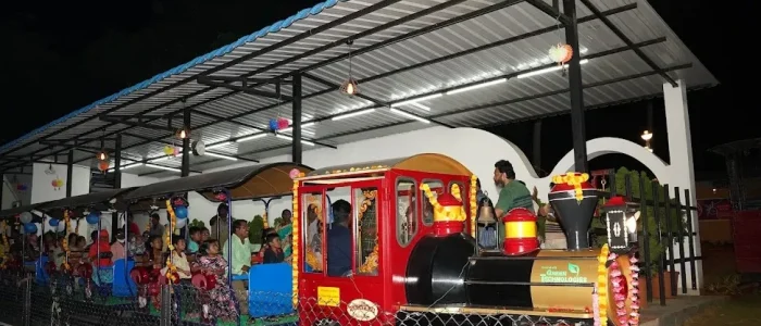 toy train at rajiv gandhi park vijayawada