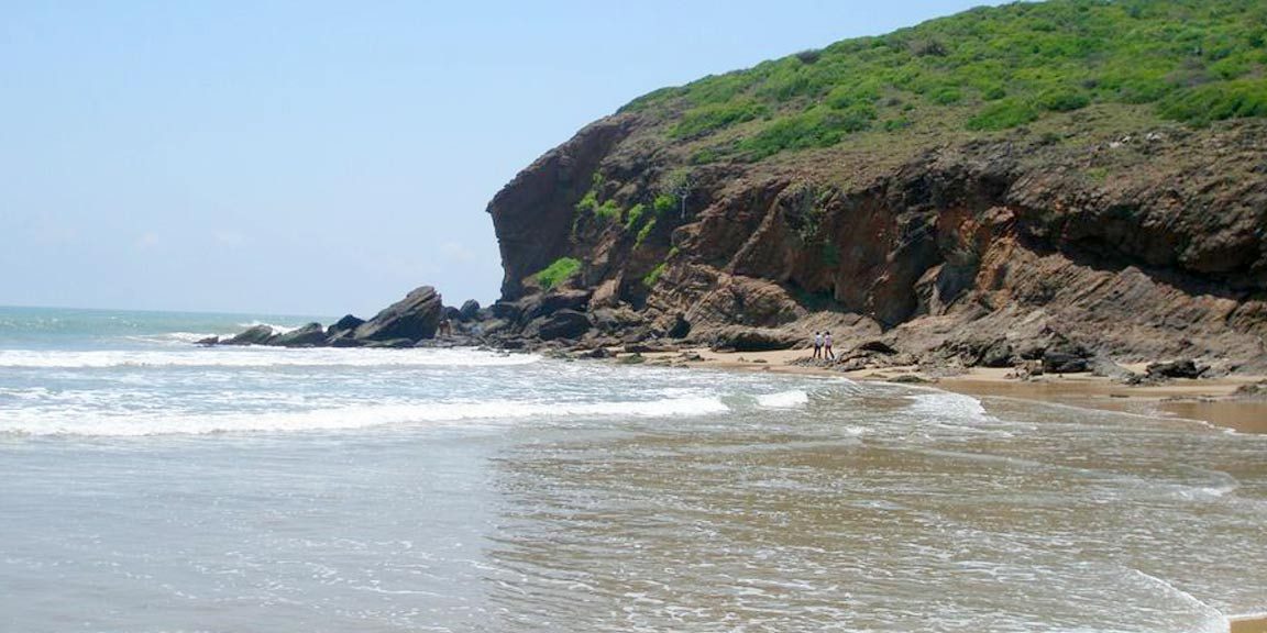 vizag yarada beach